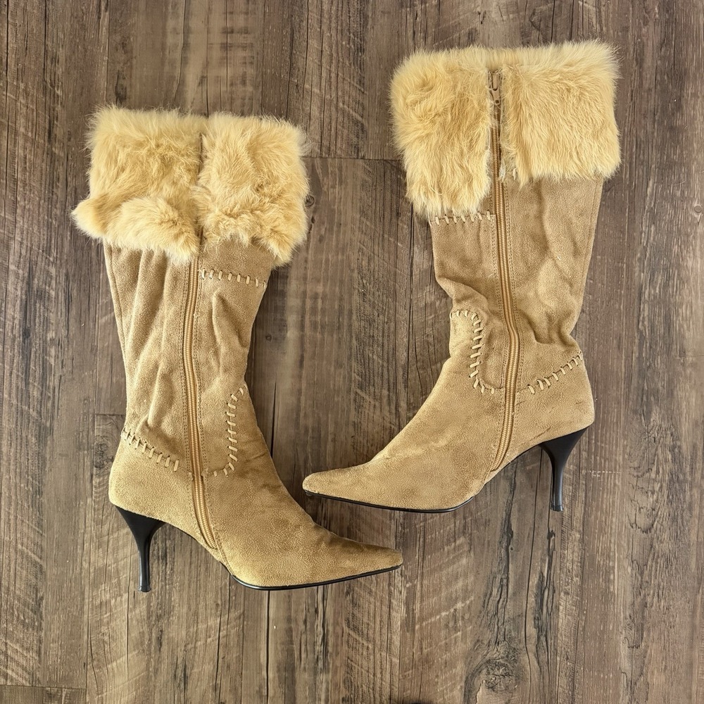 VTG Y2K Fur Heel Boots 8.5 Suede Tan Knee High Western Boho Penny Lane Pointed - Picture 2 of 16